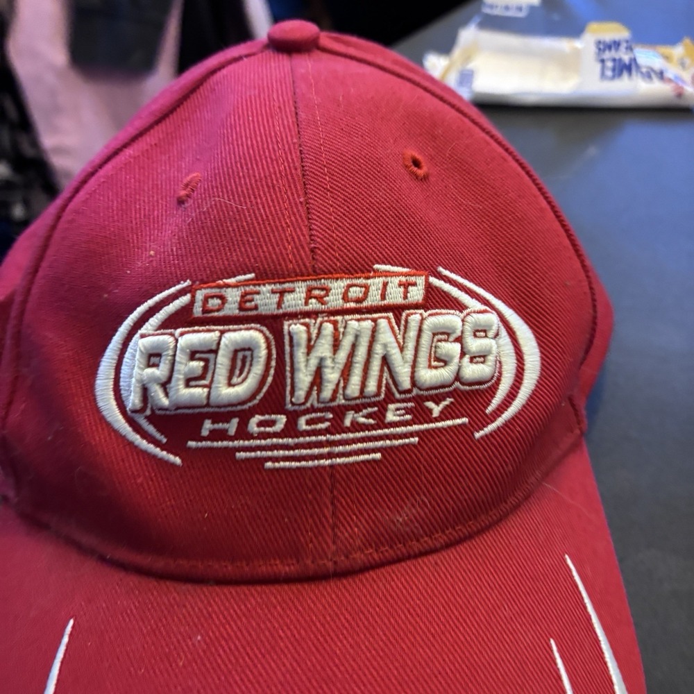 Detroit Red Wings cap Hat Red Spellout NHL Hockey by T.E.I. One size - Picture 3 of 8